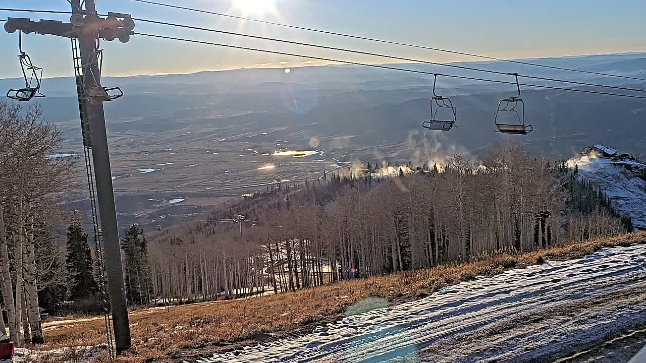 Steamboat Springs Buffalo Mountain Foothills from Four Points Lodge Live Cam - Steamboat Springs, Routt County, Colorado, USA