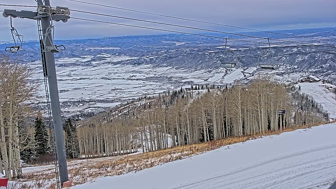 Steamboat Springs Buffalo Mountain Foothills from Four Points Lodge Live Cam - Steamboat Springs, Routt County, Colorado, USA