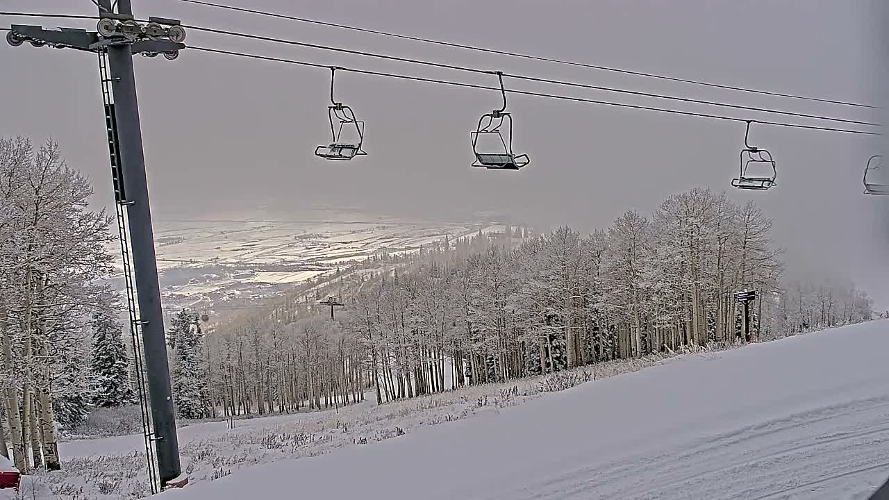 Steamboat Springs Buffalo Mountain Foothills from Four Points Lodge Live Cam - Steamboat Springs, Routt County, Colorado, USA