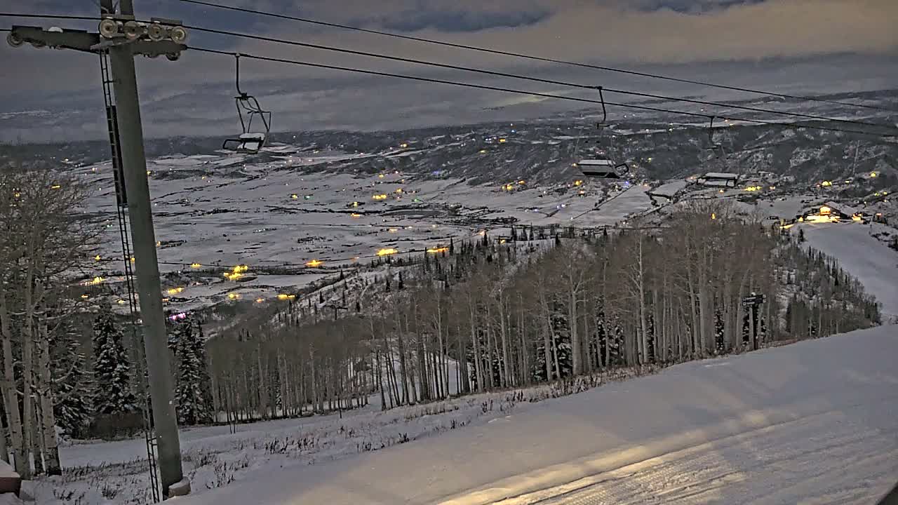 Steamboat Springs Buffalo Mountain Foothills from Four Points Lodge Live Cam - Steamboat Springs, Routt County, Colorado, USA