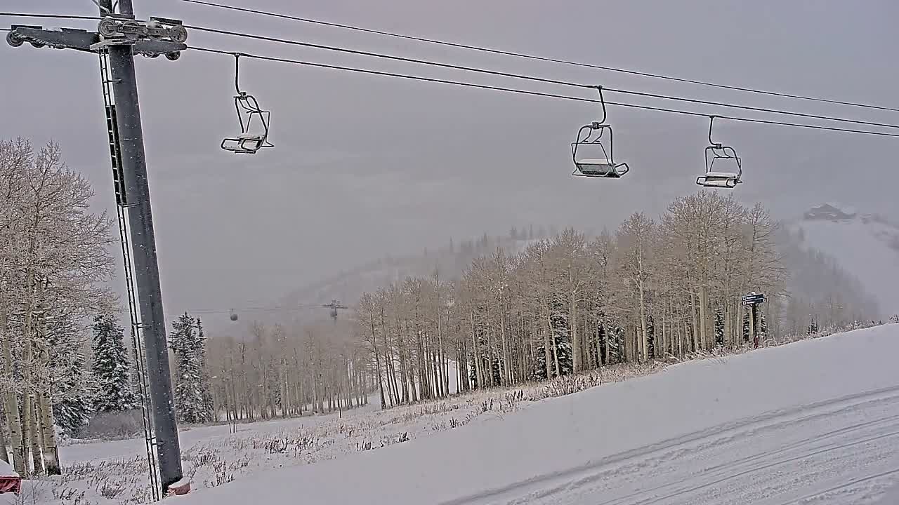 Steamboat Springs Buffalo Mountain Foothills from Four Points Lodge Live Cam - Steamboat Springs, Routt County, Colorado, USA