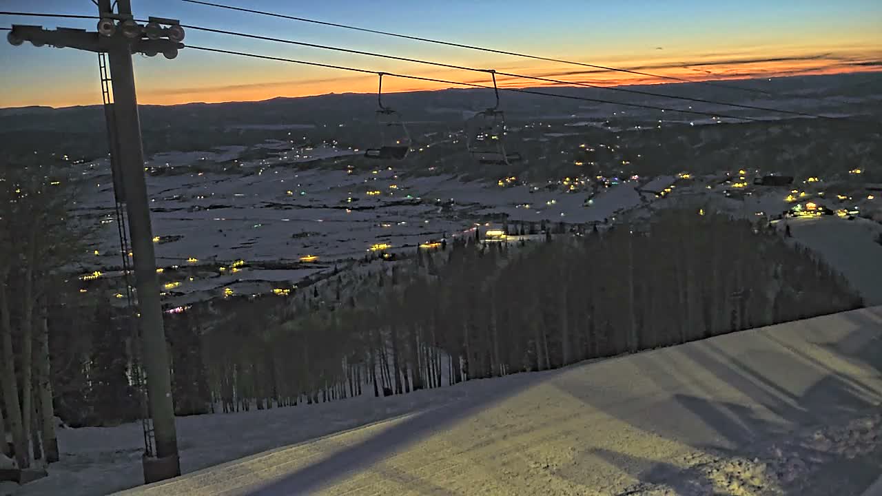 Steamboat Springs Buffalo Mountain Foothills from Four Points Lodge Live Cam - Steamboat Springs, Routt County, Colorado, USA