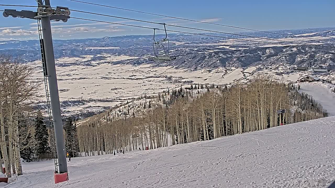Steamboat Springs Buffalo Mountain Foothills from Four Points Lodge Live Cam - Steamboat Springs, Routt County, Colorado, USA