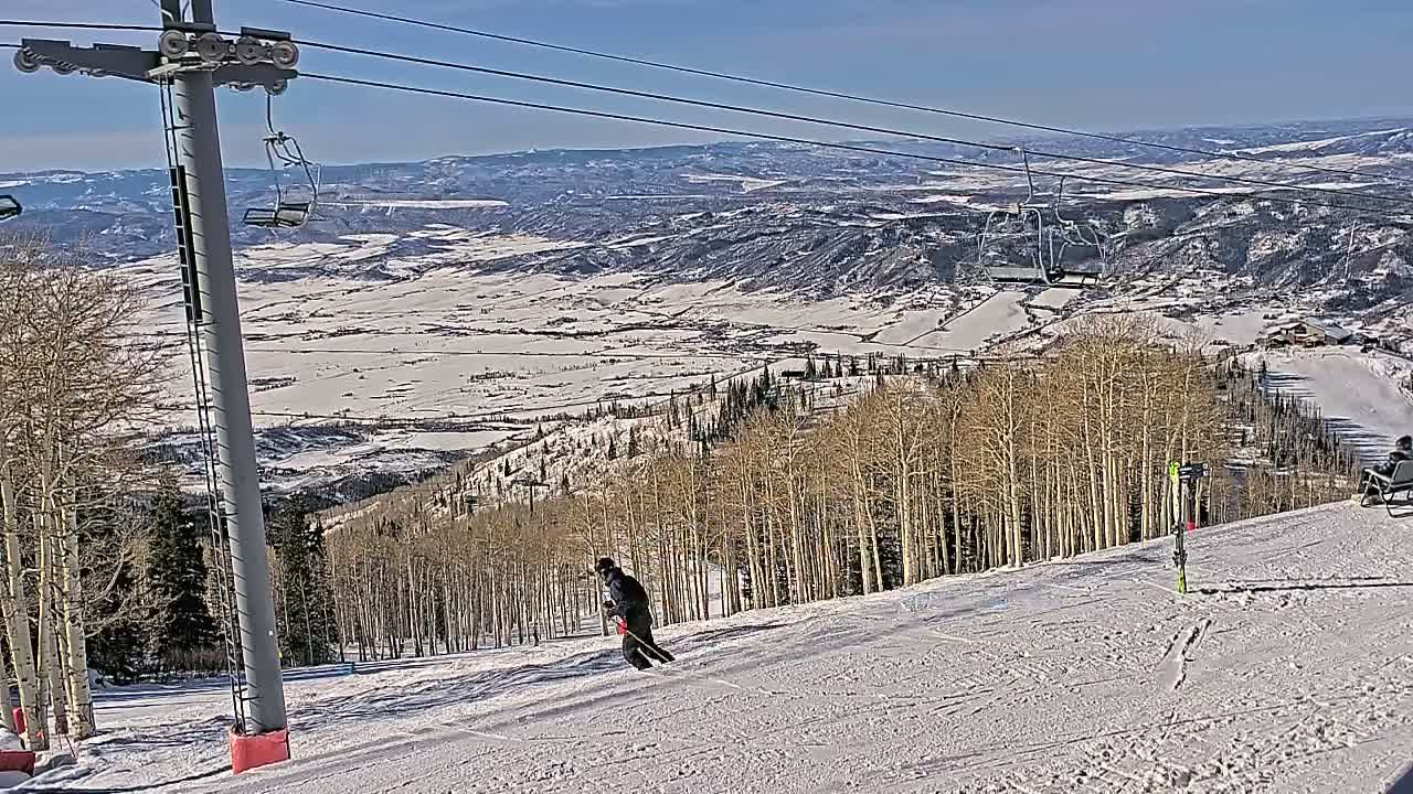 Steamboat Springs Buffalo Mountain Foothills from Four Points Lodge Live Cam - Steamboat Springs, Routt County, Colorado, USA
