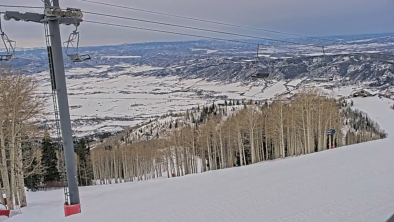 Steamboat Springs Buffalo Mountain Foothills from Four Points Lodge Live Cam - Steamboat Springs, Routt County, Colorado, USA