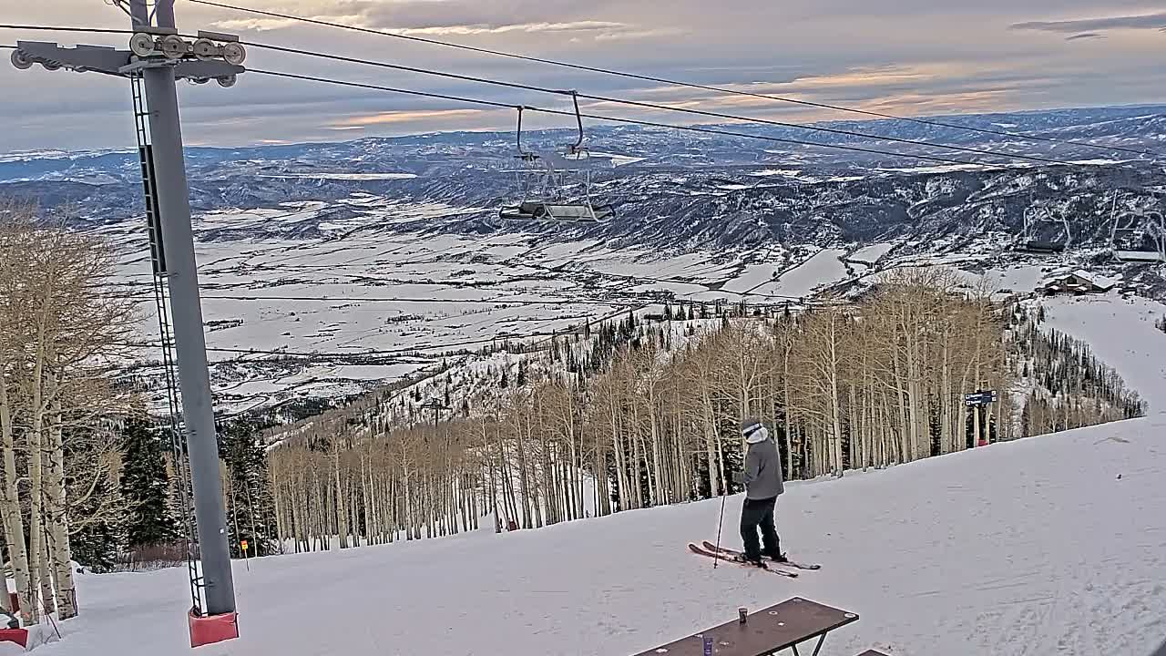 Steamboat Springs Buffalo Mountain Foothills from Four Points Lodge Live Cam - Steamboat Springs, Routt County, Colorado, USA