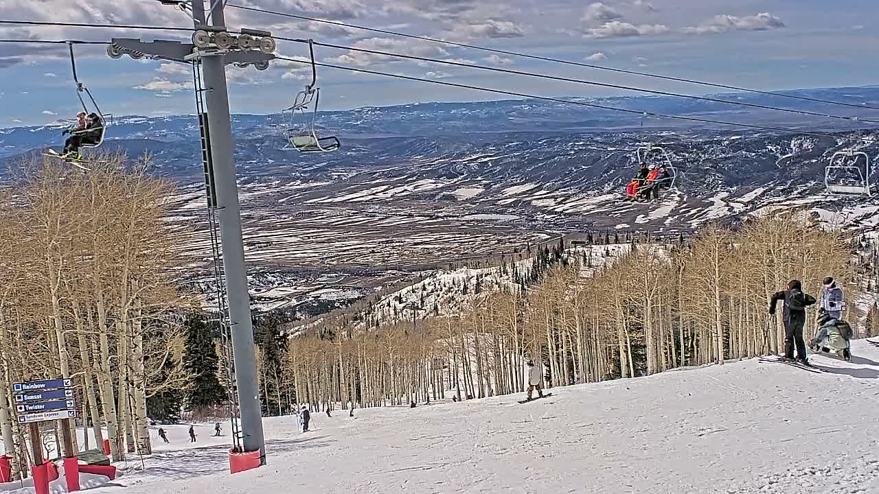 Steamboat Springs Buffalo Mountain Foothills from Four Points Lodge Live Cam - Steamboat Springs, Routt County, Colorado, USA