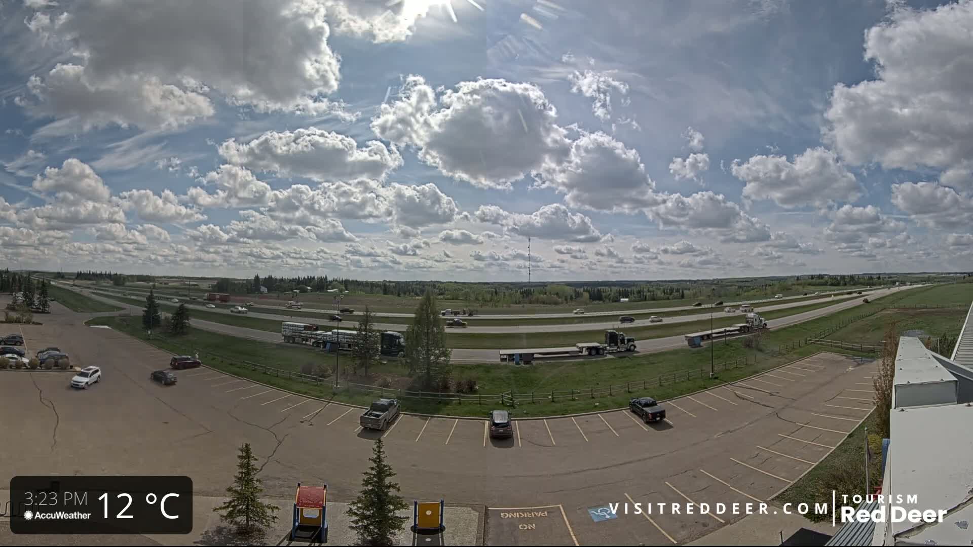 Red Deer Queen Elizabeth 2 Highway & Red Deer Plain Skyline Live Cam - City Of Red Deer, Red Deer County, Alberta, Canada