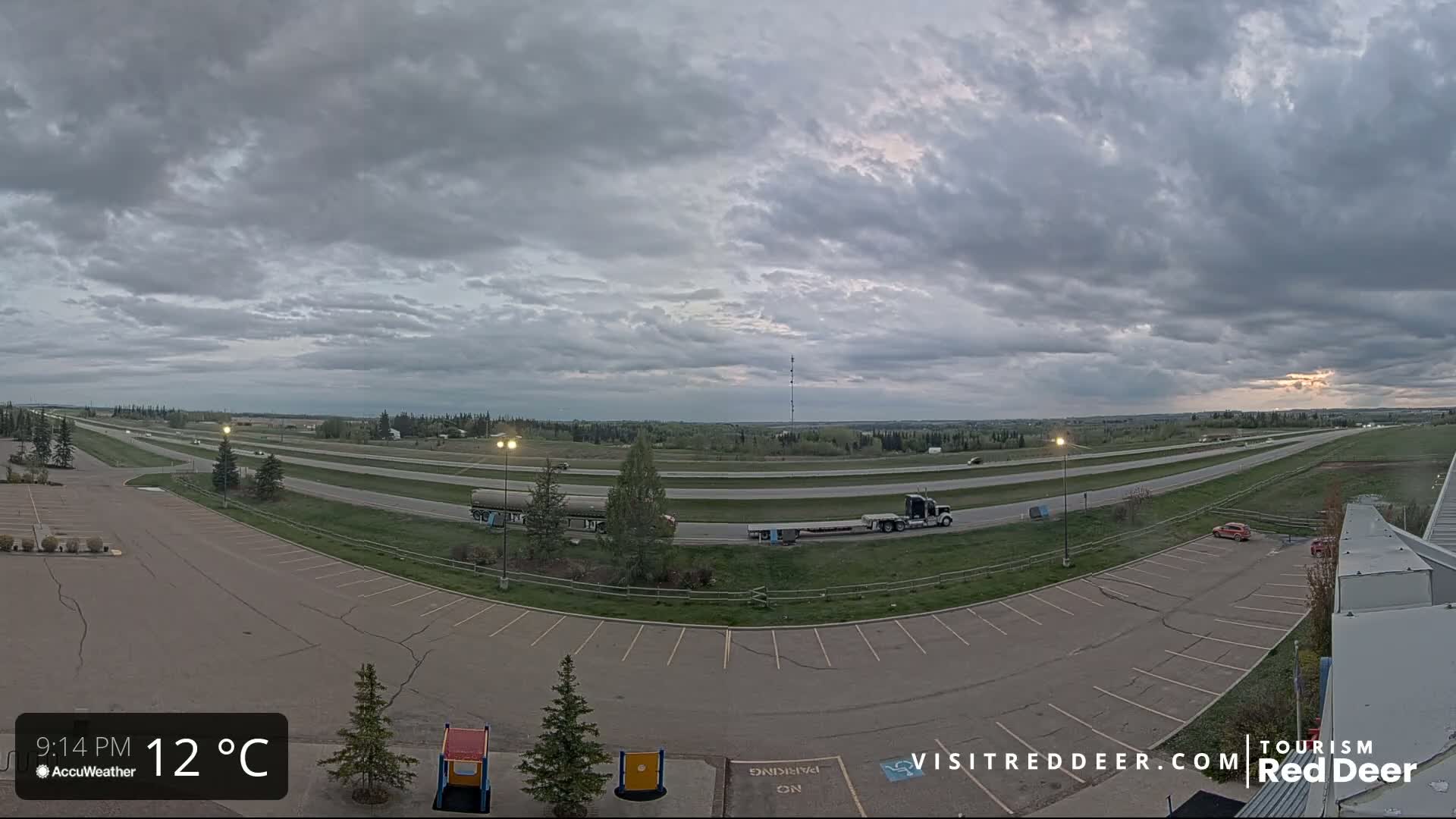 Red Deer Queen Elizabeth 2 Highway & Red Deer Plain Skyline Live Cam - City Of Red Deer, Red Deer County, Alberta, Canada