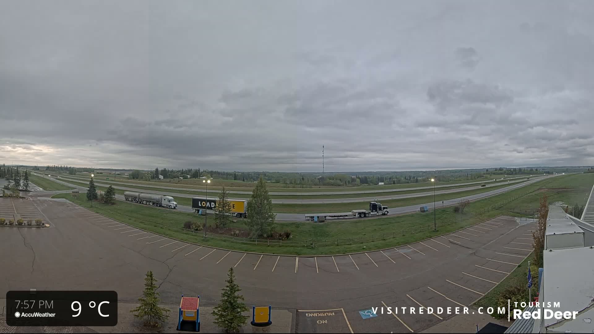Red Deer Queen Elizabeth 2 Highway & Red Deer Plain Skyline Live Cam - City Of Red Deer, Red Deer County, Alberta, Canada