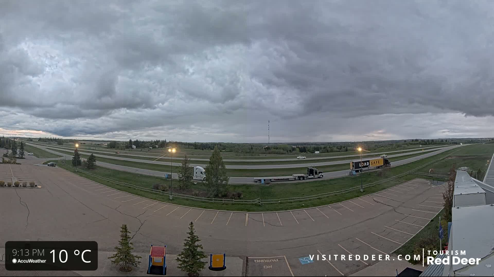 Red Deer Queen Elizabeth 2 Highway & Red Deer Plain Skyline Live Cam - City Of Red Deer, Red Deer County, Alberta, Canada