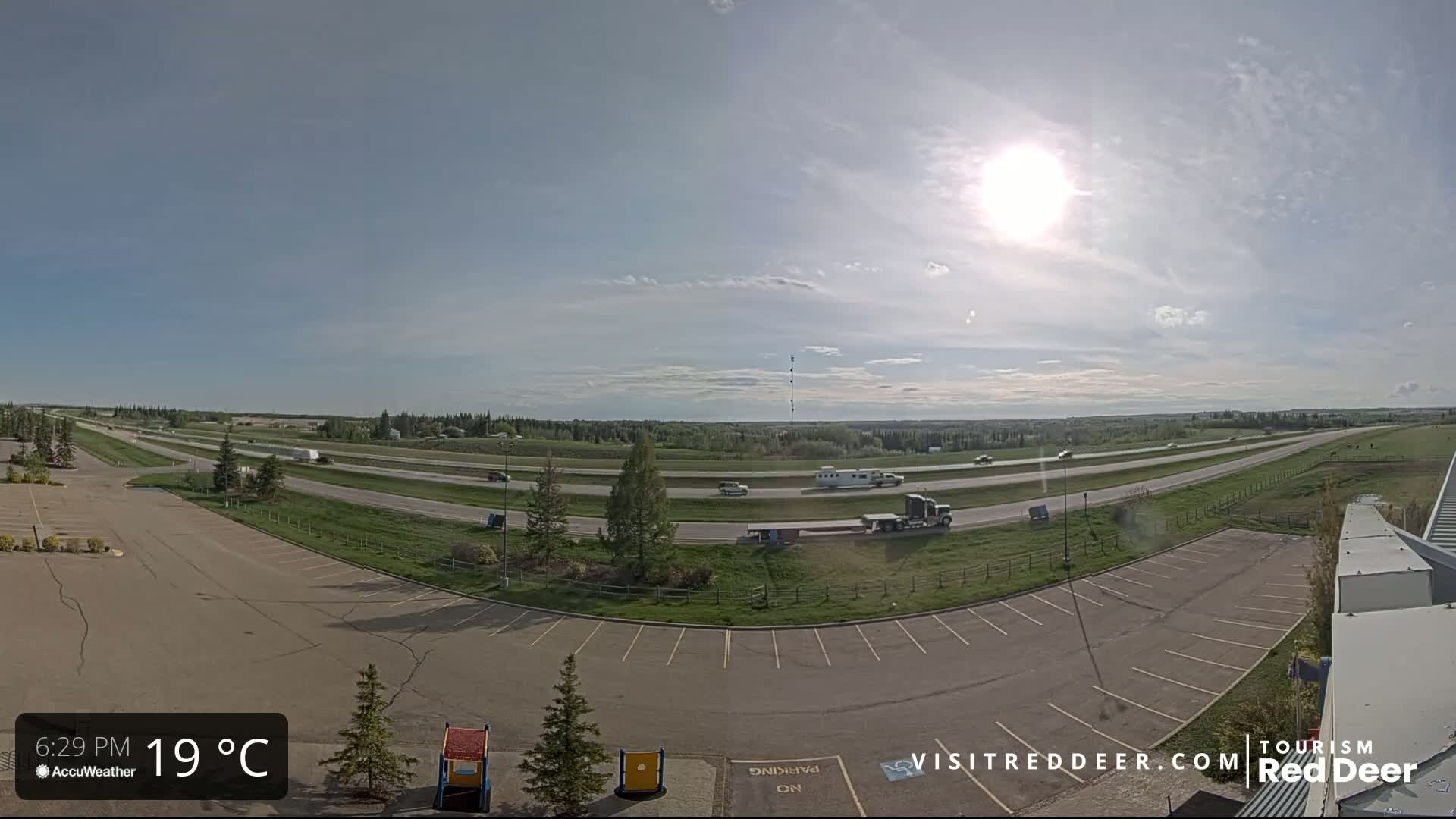 Red Deer Queen Elizabeth 2 Highway & Red Deer Plain Skyline Live Cam - City Of Red Deer, Red Deer County, Alberta, Canada