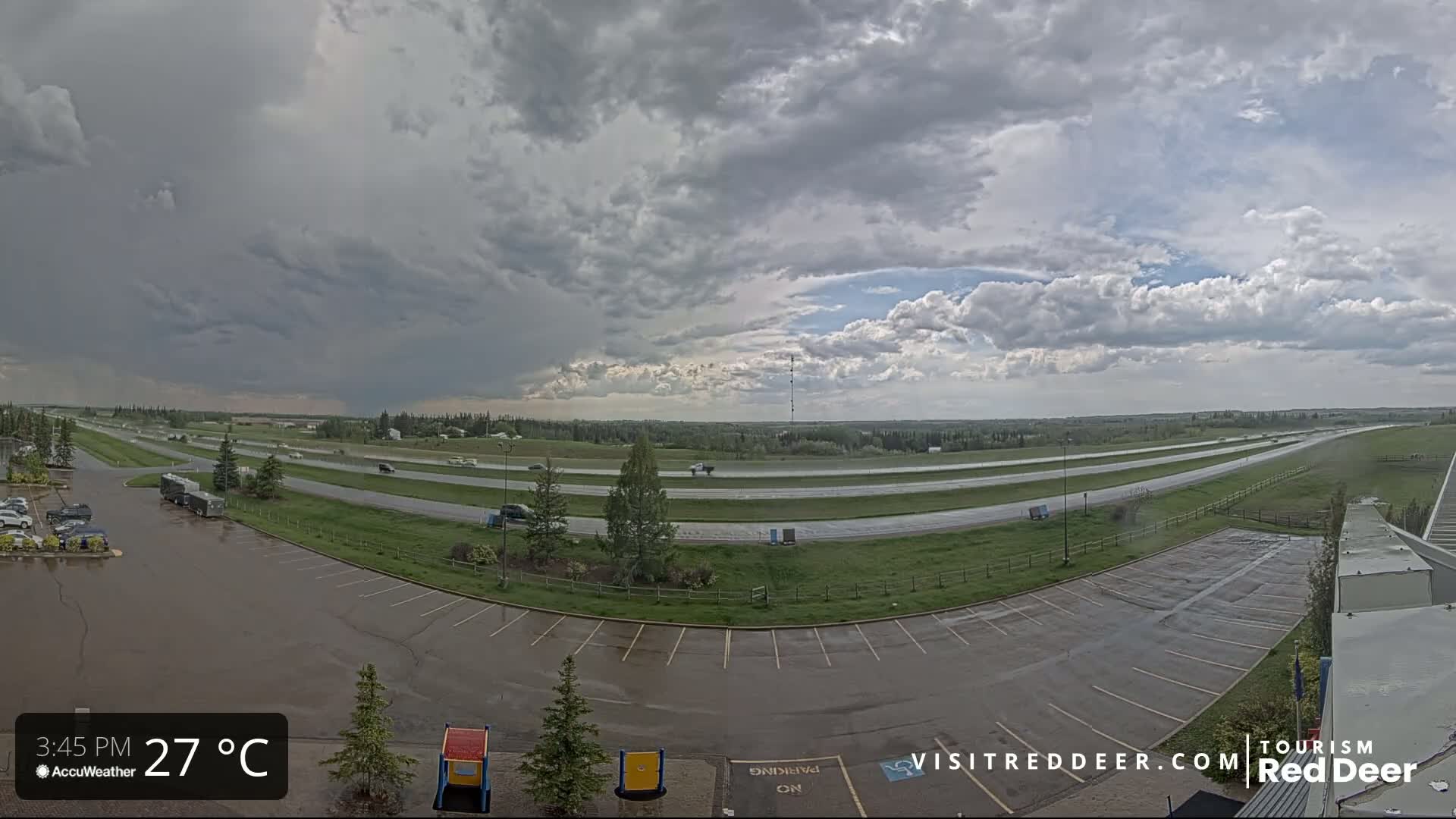 Red Deer Queen Elizabeth 2 Highway & Red Deer Plain Skyline Live Cam - City Of Red Deer, Red Deer County, Alberta, Canada