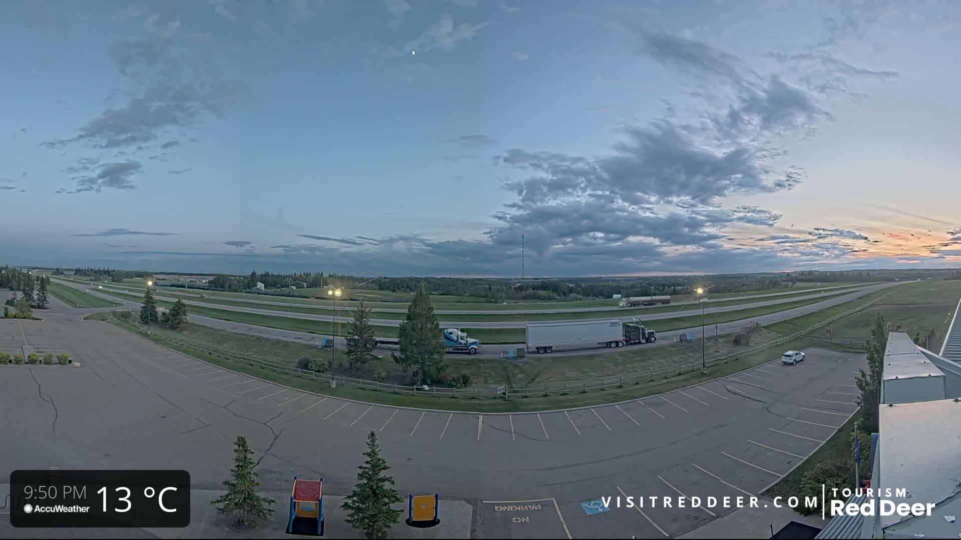 Red Deer Queen Elizabeth 2 Highway & Red Deer Plain Skyline Live Cam - City Of Red Deer, Red Deer County, Alberta, Canada
