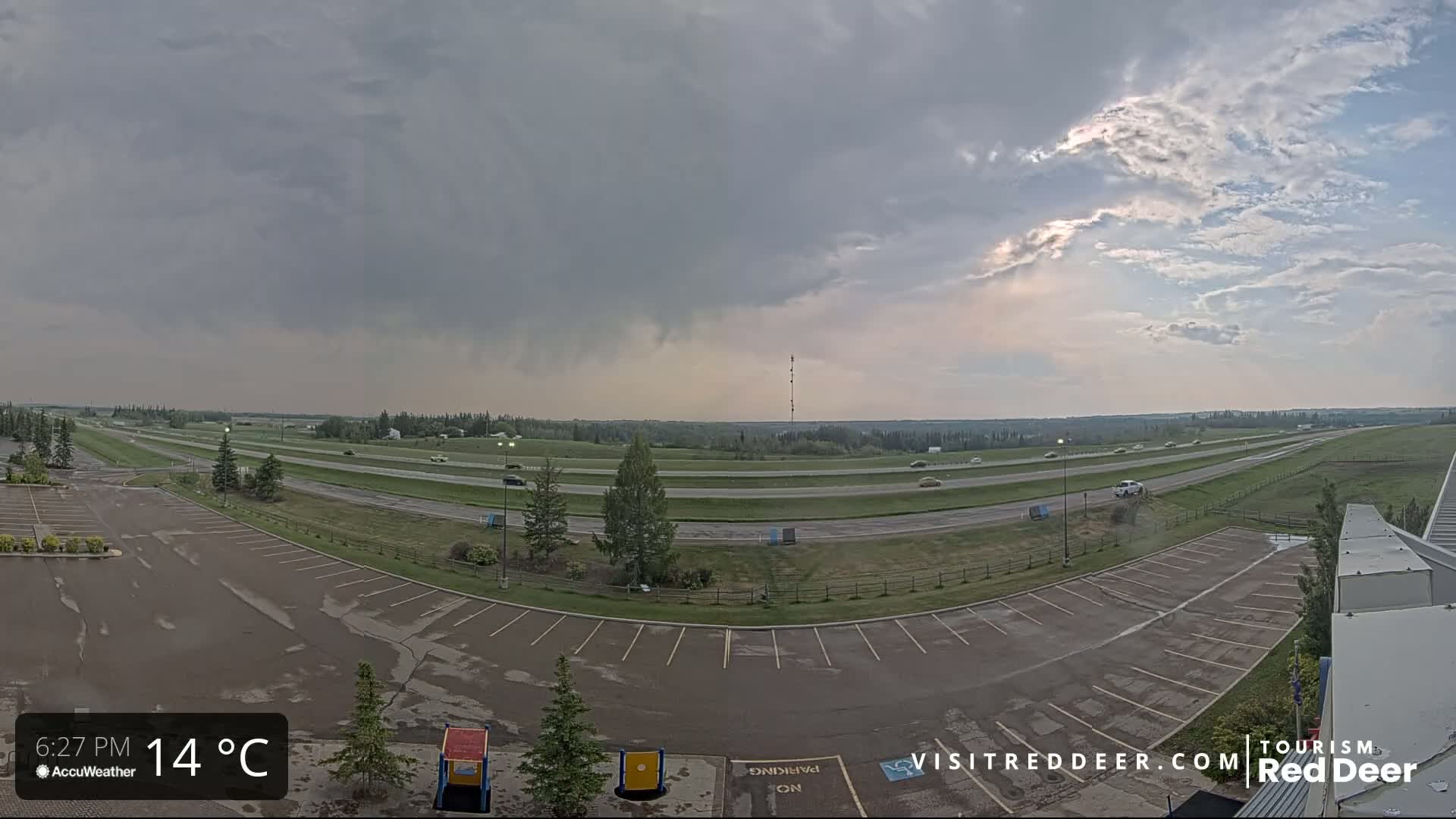  Red Deer Queen Elizabeth 2 Highway & Red Deer Plain Skyline Live Cam - City Of Red Deer, Red Deer County, Alberta, Canada