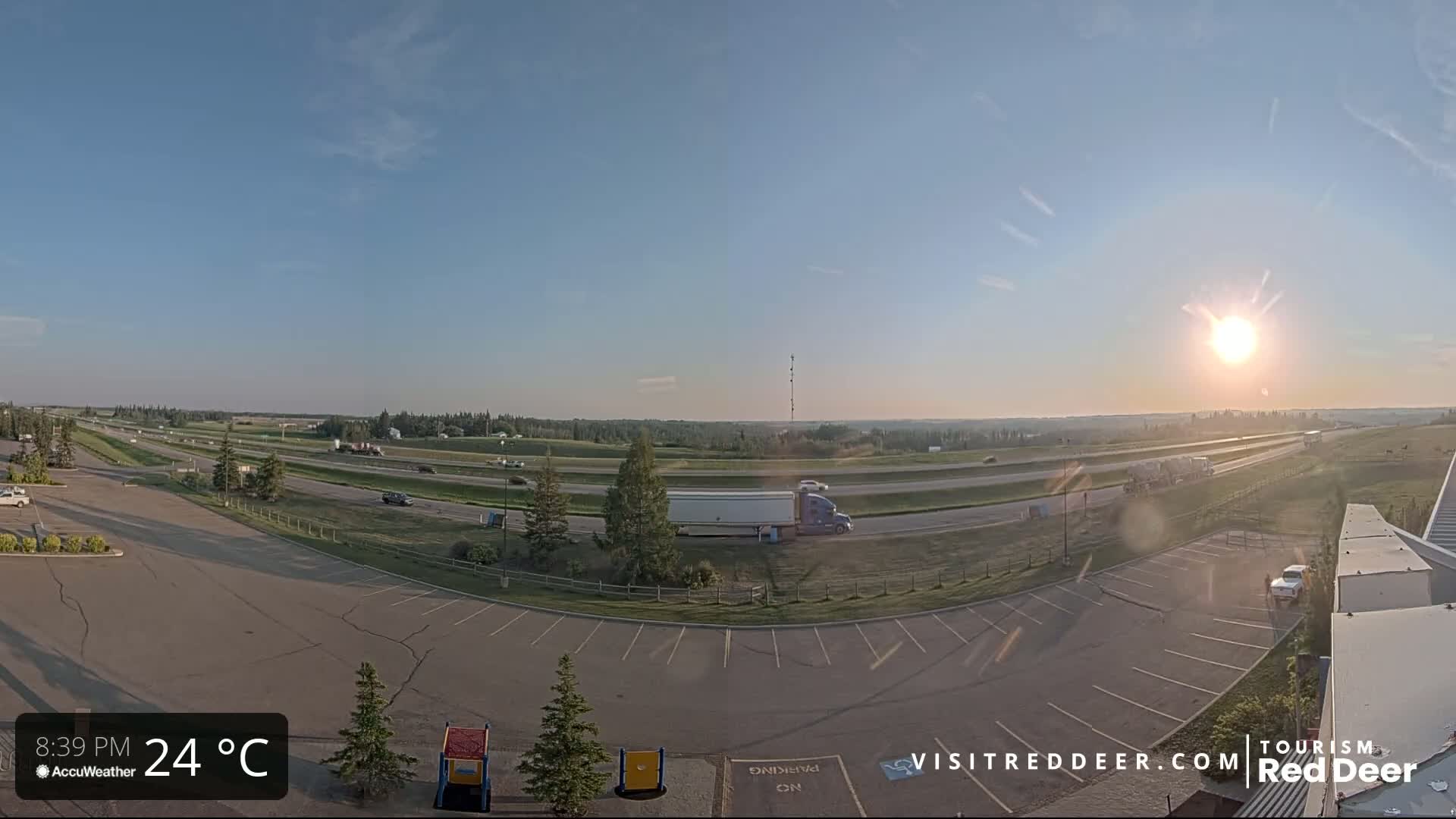  Red Deer Queen Elizabeth 2 Highway & Red Deer Plain Skyline Live Cam - City Of Red Deer, Red Deer County, Alberta, Canada