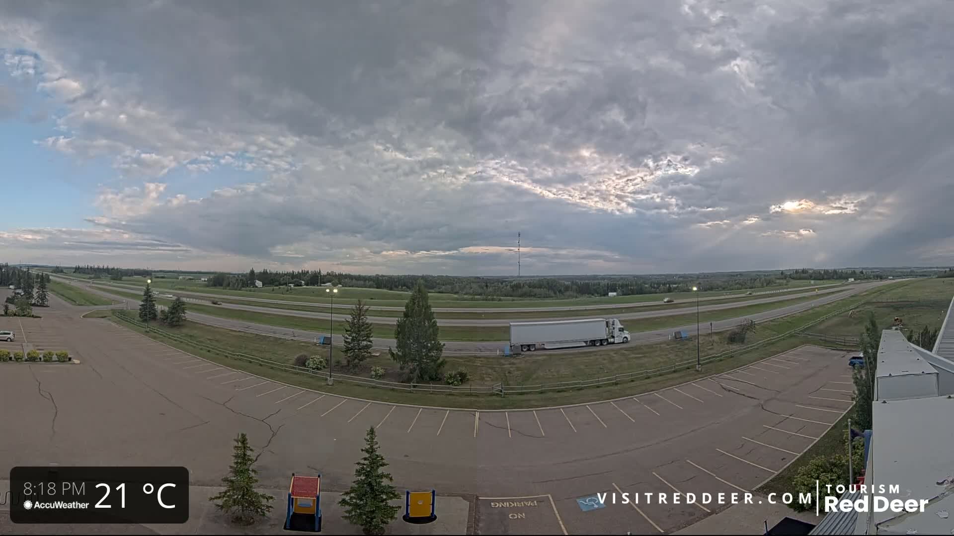  Red Deer Queen Elizabeth 2 Highway & Red Deer Plain Skyline Live Cam - City Of Red Deer, Red Deer County, Alberta, Canada