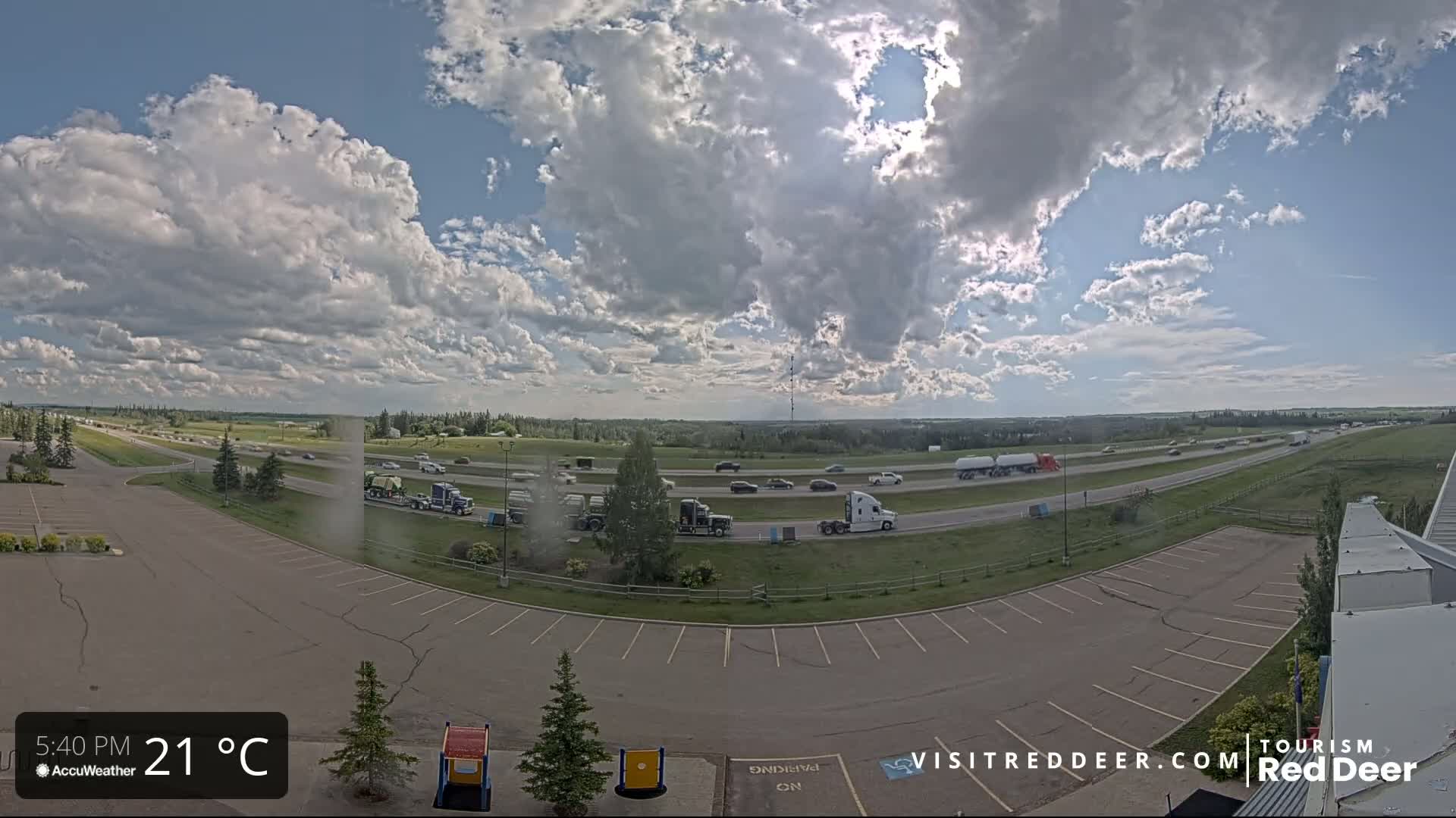 Red Deer Queen Elizabeth 2 Highway & Red Deer Plain Skyline Live Cam - City Of Red Deer, Red Deer County, Alberta, Canada