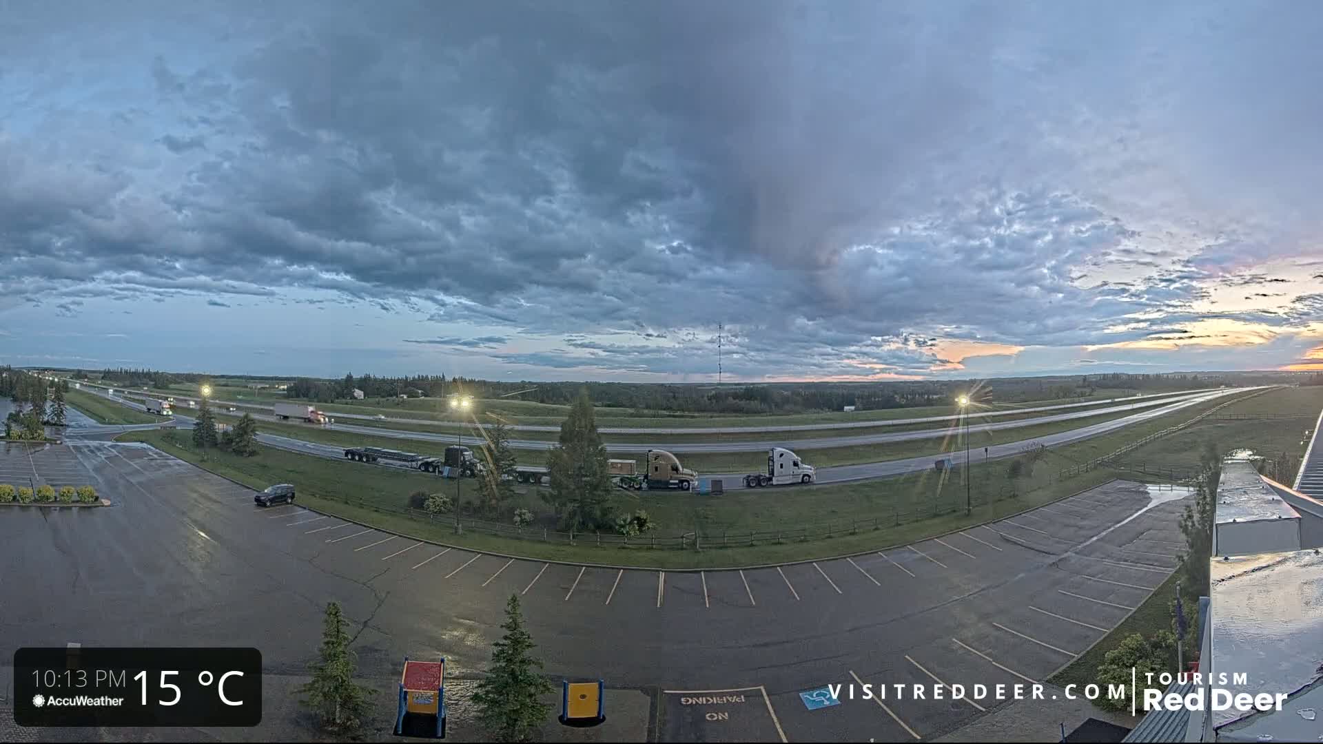 Red Deer Queen Elizabeth 2 Highway & Red Deer Plain Skyline Live Cam - City Of Red Deer, Red Deer County, Alberta, Canada