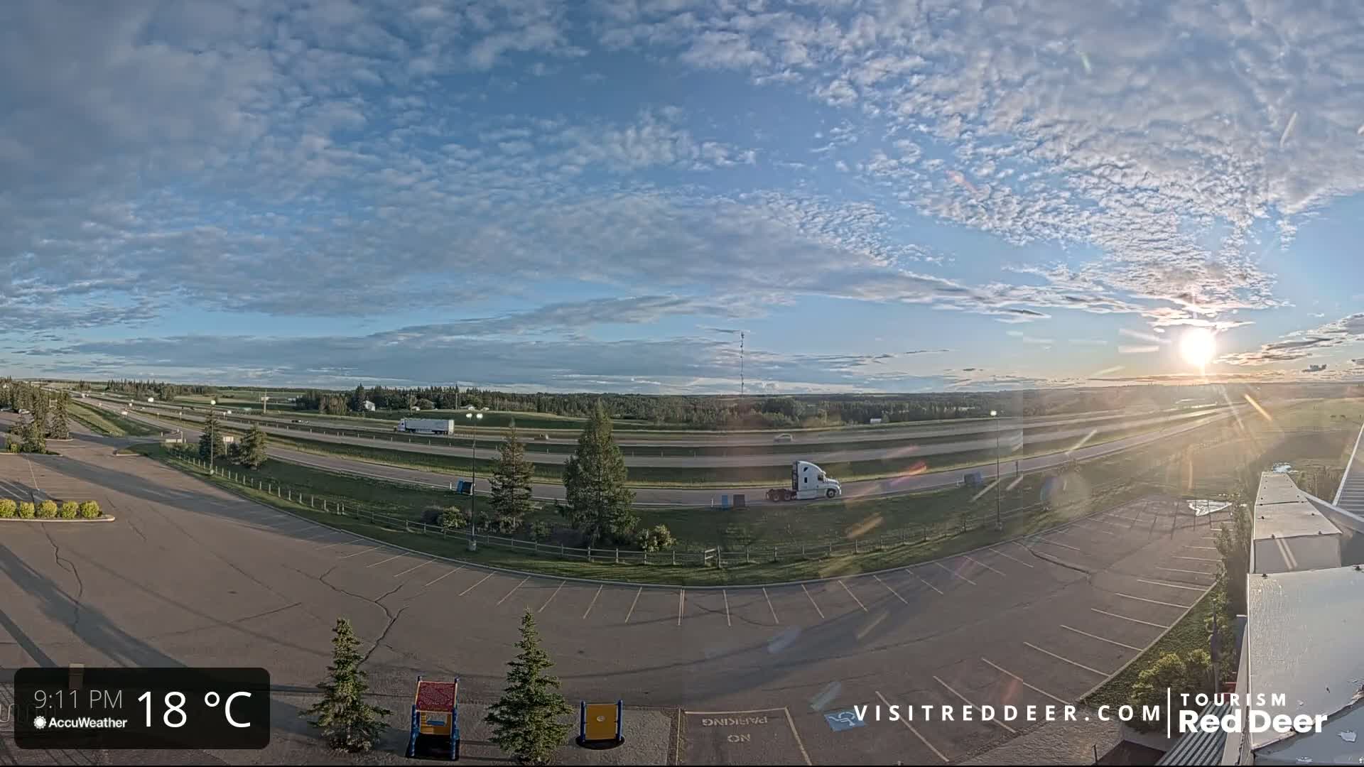 Red Deer Queen Elizabeth 2 Highway & Red Deer Plain Skyline Live Cam - City Of Red Deer, Red Deer County, Alberta, Canada