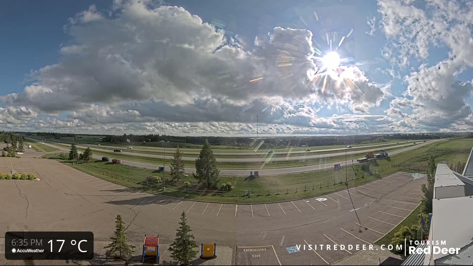 Red Deer Queen Elizabeth 2 Highway & Red Deer Plain Skyline Live Cam - City Of Red Deer, Red Deer County, Alberta, Canada