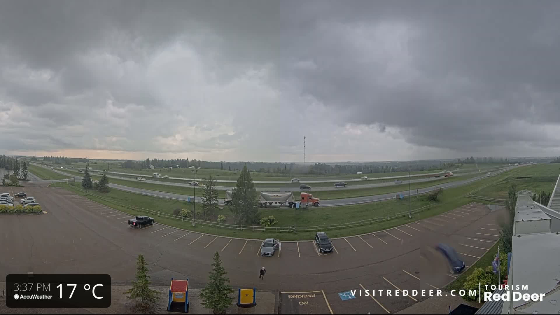 Red Deer Queen Elizabeth 2 Highway & Red Deer Plain Skyline Live Cam - City Of Red Deer, Red Deer County, Alberta, Canada