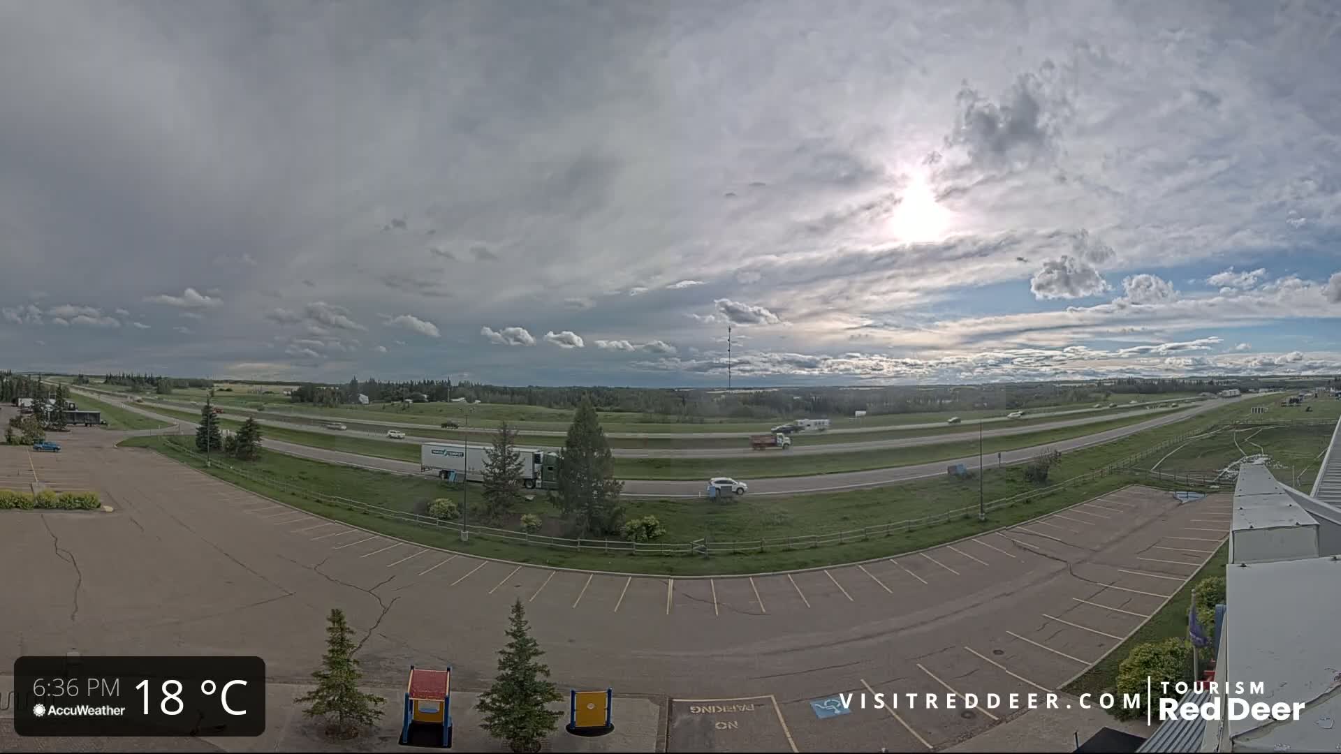 Red Deer Queen Elizabeth 2 Highway & Red Deer Plain Skyline Live Cam - City Of Red Deer, Red Deer County, Alberta, Canada