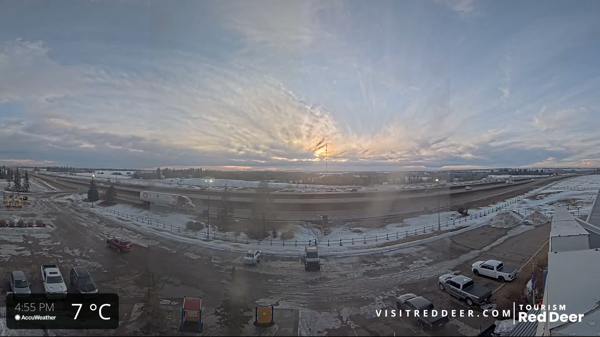 Red Deer Queen Elizabeth 2 Highway & Red Deer Plain Skyline Live Cam - City Of Red Deer, Red Deer County, Alberta, Canada