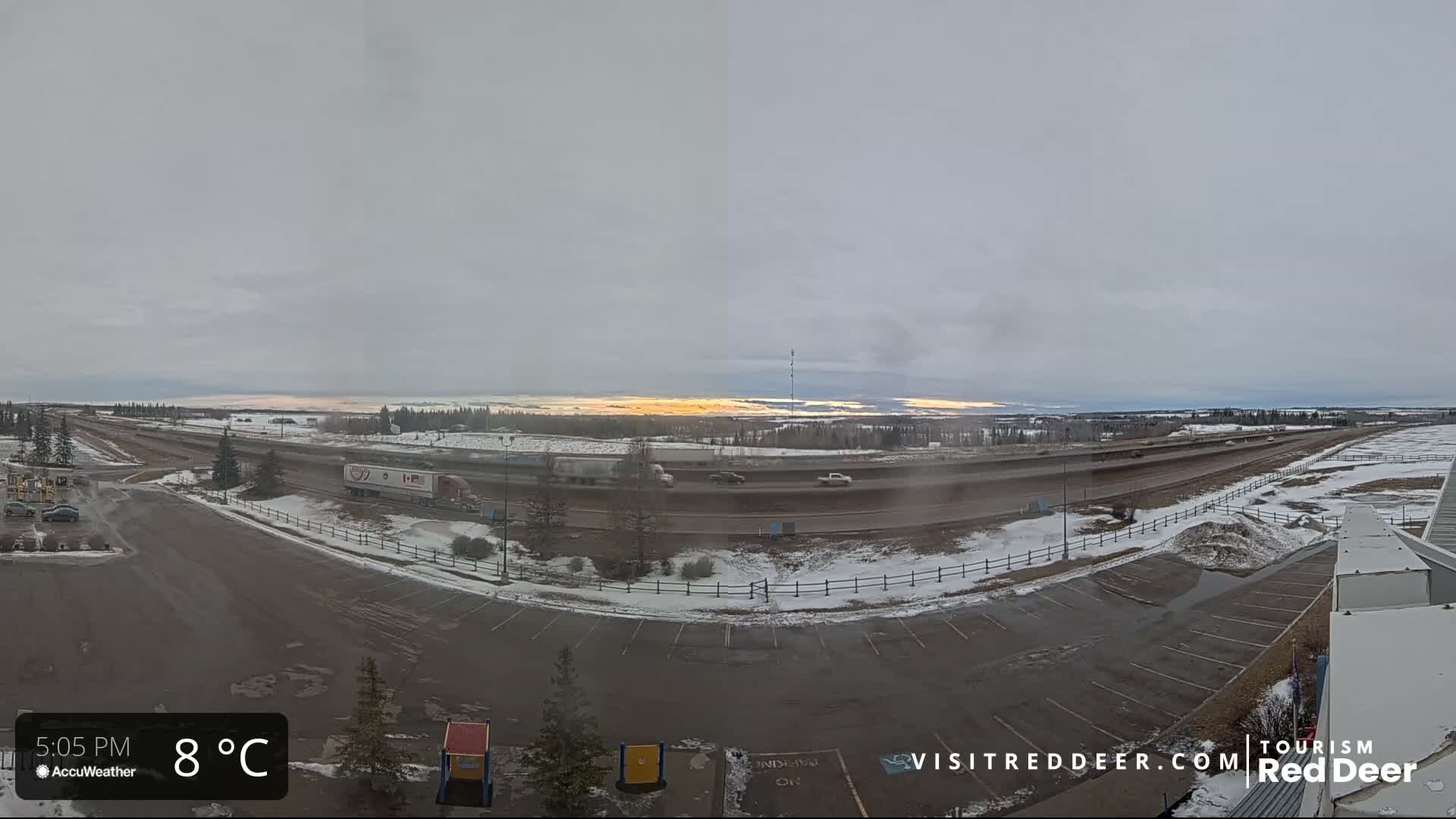 Red Deer Queen Elizabeth 2 Highway & Red Deer Plain Skyline Live Cam - City Of Red Deer, Red Deer County, Alberta, Canada