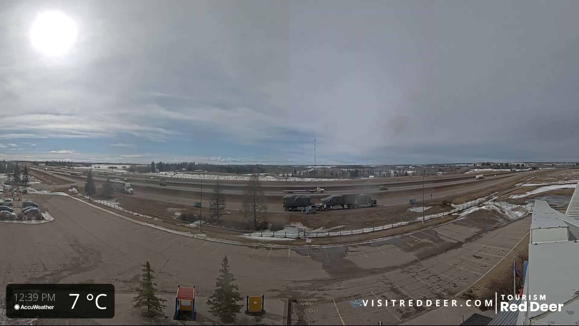 Red Deer Queen Elizabeth 2 Highway & Red Deer Plain Skyline Live Cam - City Of Red Deer, Red Deer County, Alberta, Canada