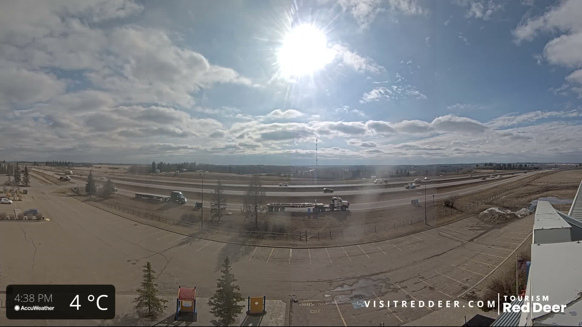 Red Deer Queen Elizabeth 2 Highway & Red Deer Plain Skyline Live Cam - City Of Red Deer, Red Deer County, Alberta, Canada
