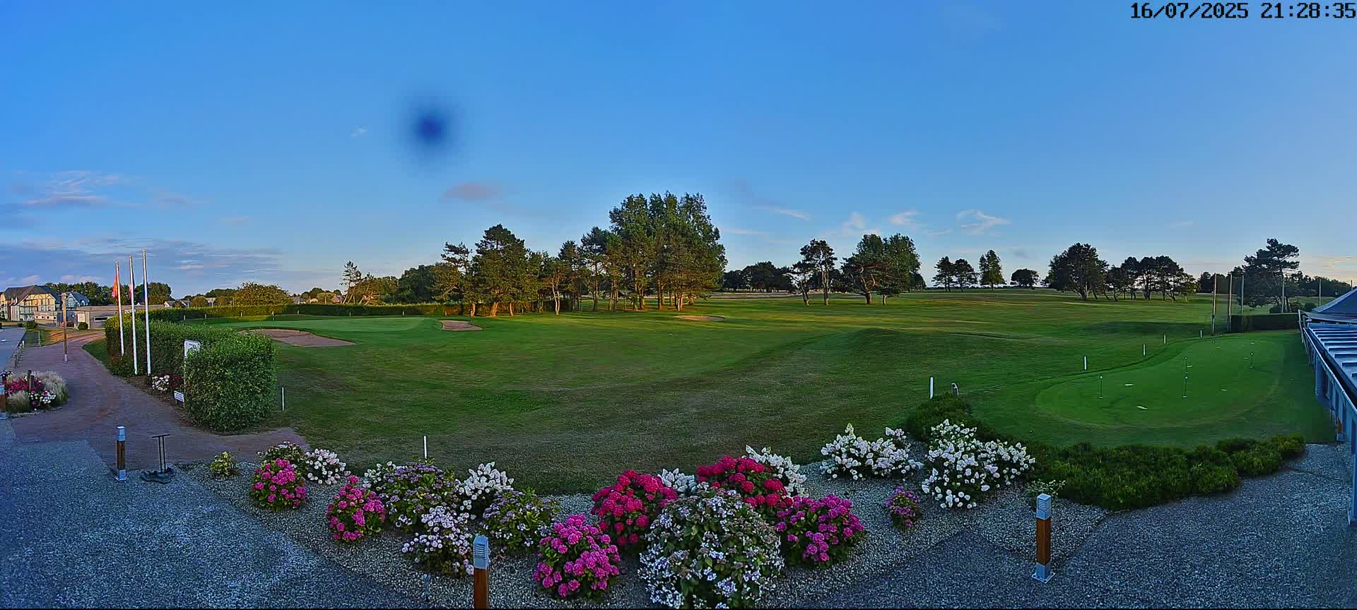 Golf de Dieppe Golf Pourville Court Live Cam - Dieppe, Seine-Maritime, Normandie, France