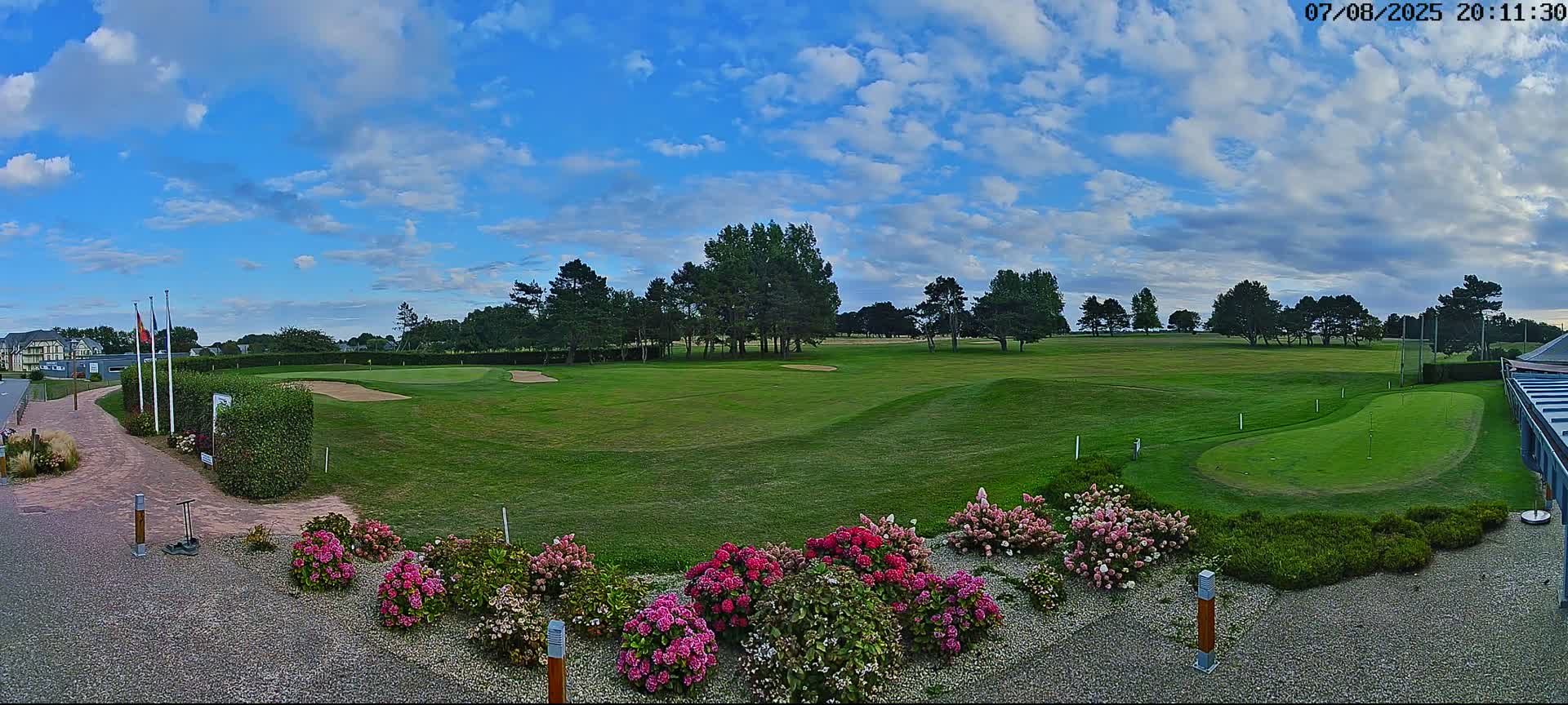 Golf de Dieppe Golf Pourville Court Live Cam - Dieppe, Seine-Maritime, Normandie, France