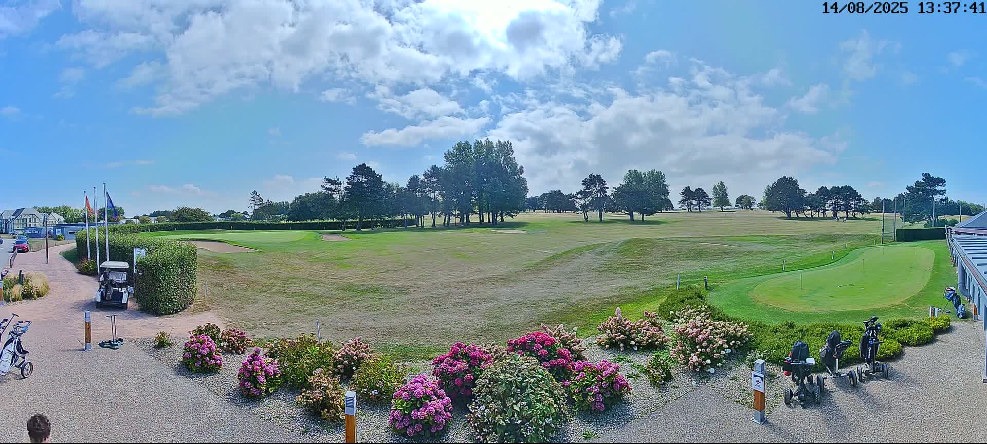 Golf de Dieppe Golf Pourville Court Live Cam - Dieppe, Seine-Maritime, Normandie, France