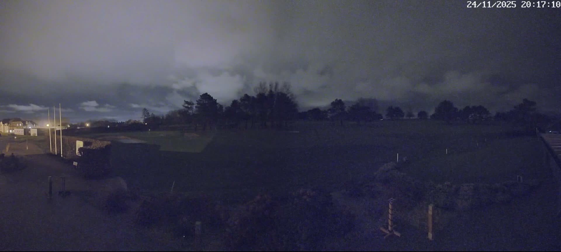 Golf de Dieppe Golf Pourville Court Live Cam - Dieppe, Seine-Maritime, Normandie, France