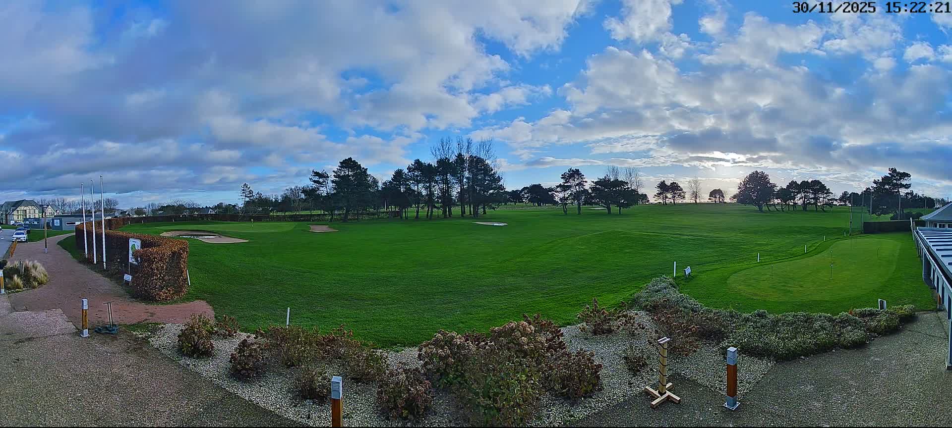 Golf de Dieppe Golf Pourville Court Live Cam - Dieppe, Seine-Maritime, Normandie, France
