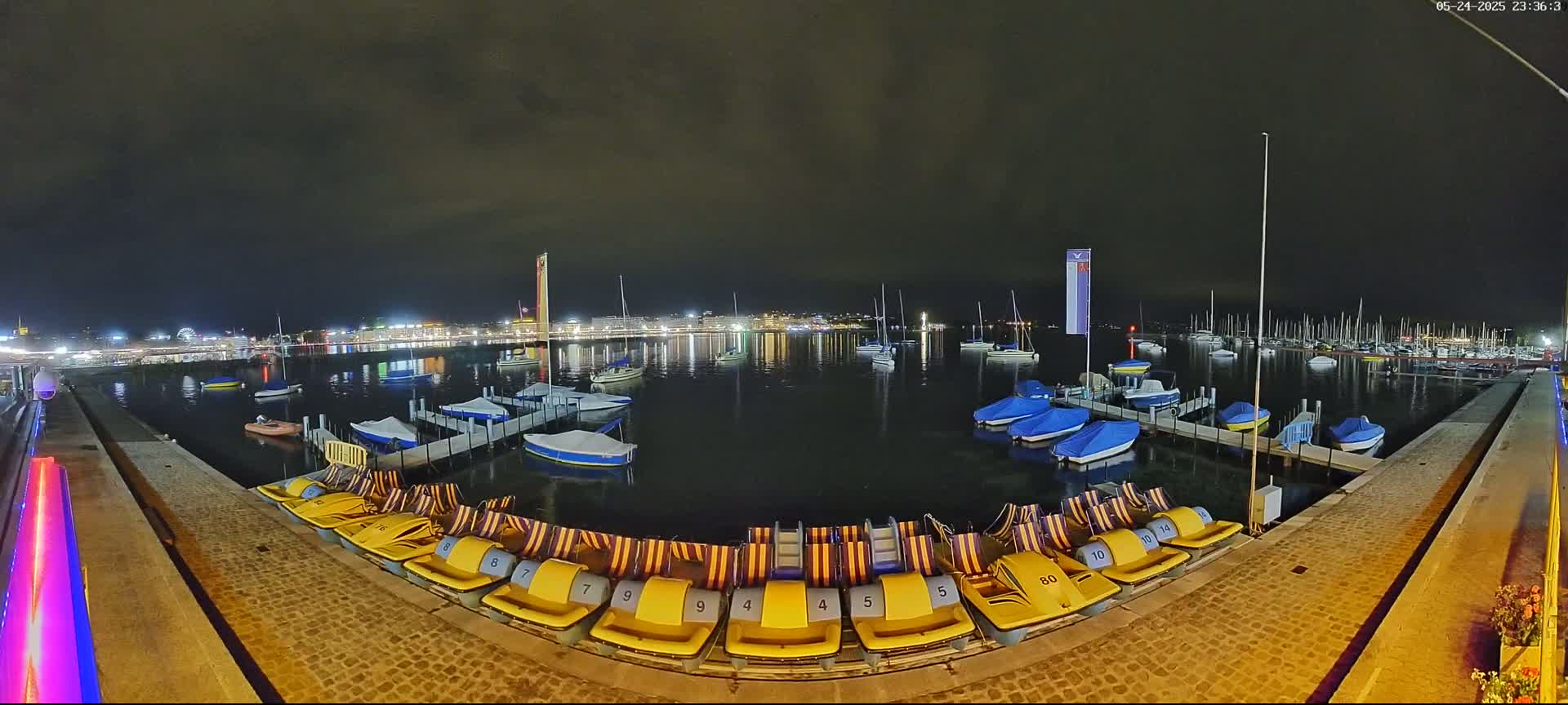 Lake Geneva & (Lac Leman) Coast & Geneve City Les Corsaires Live Cam - Eaux -Vives, Genève, Geneva, Switzerland