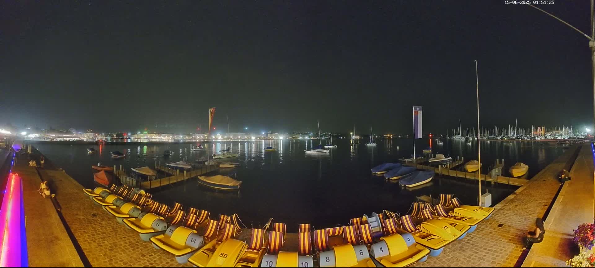 Lake Geneva & (Lac Leman) Coast & Geneve City Les Corsaires Live Cam - Eaux -Vives, Genève, Geneva, Switzerland
