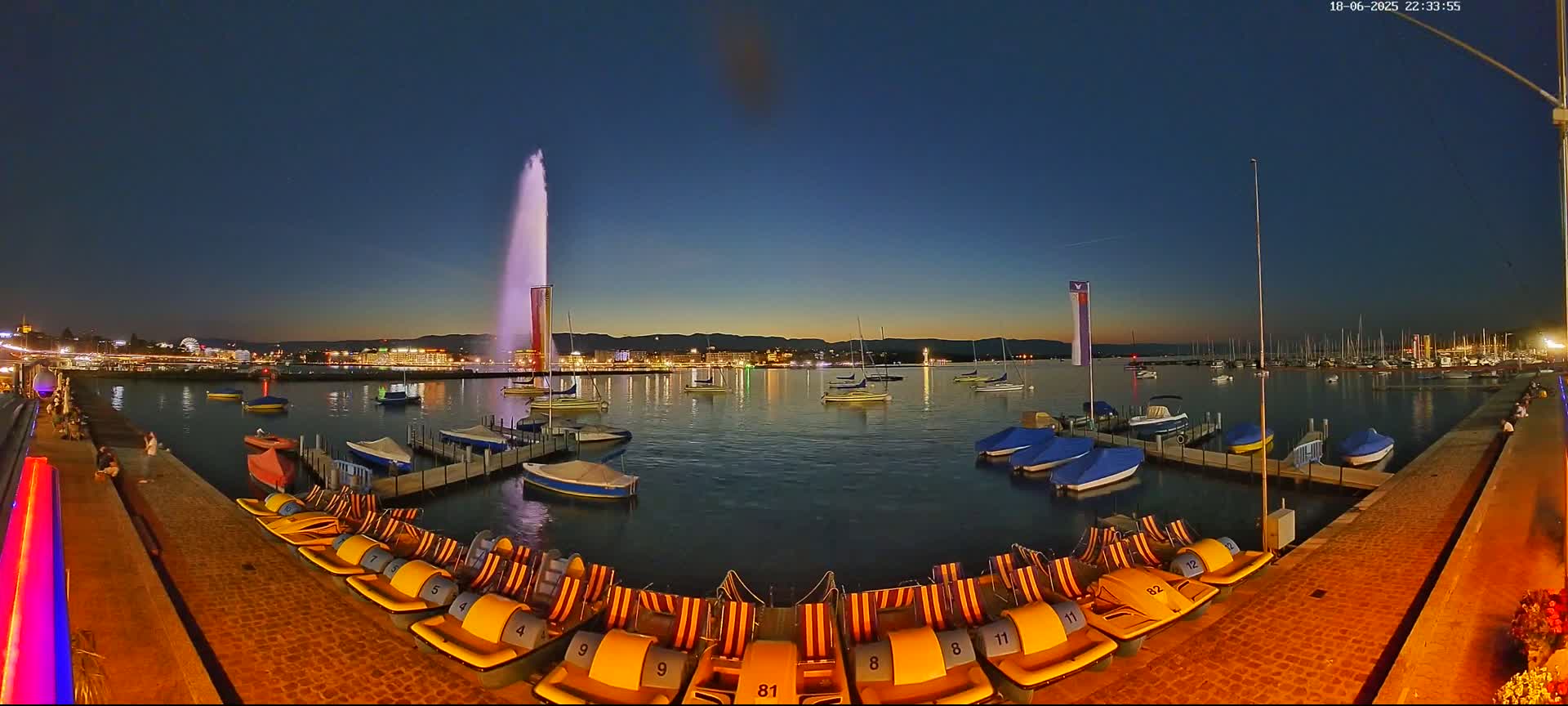 Lake Geneva & (Lac Leman) Coast & Geneve City Les Corsaires Live Cam - Eaux -Vives, Genève, Geneva, Switzerland
