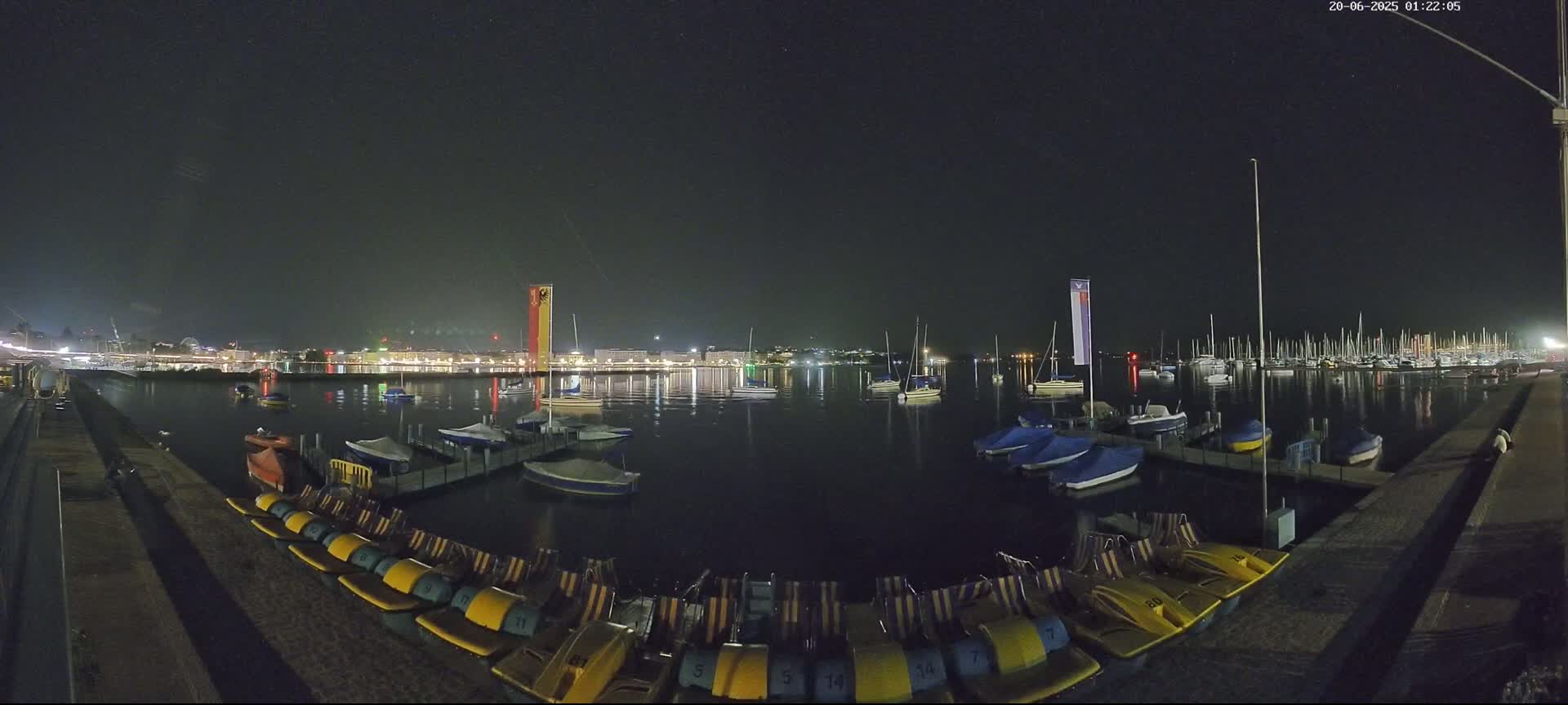 Lake Geneva & (Lac Leman) Coast & Geneve City Les Corsaires Live Cam - Eaux -Vives, Genève, Geneva, Switzerland