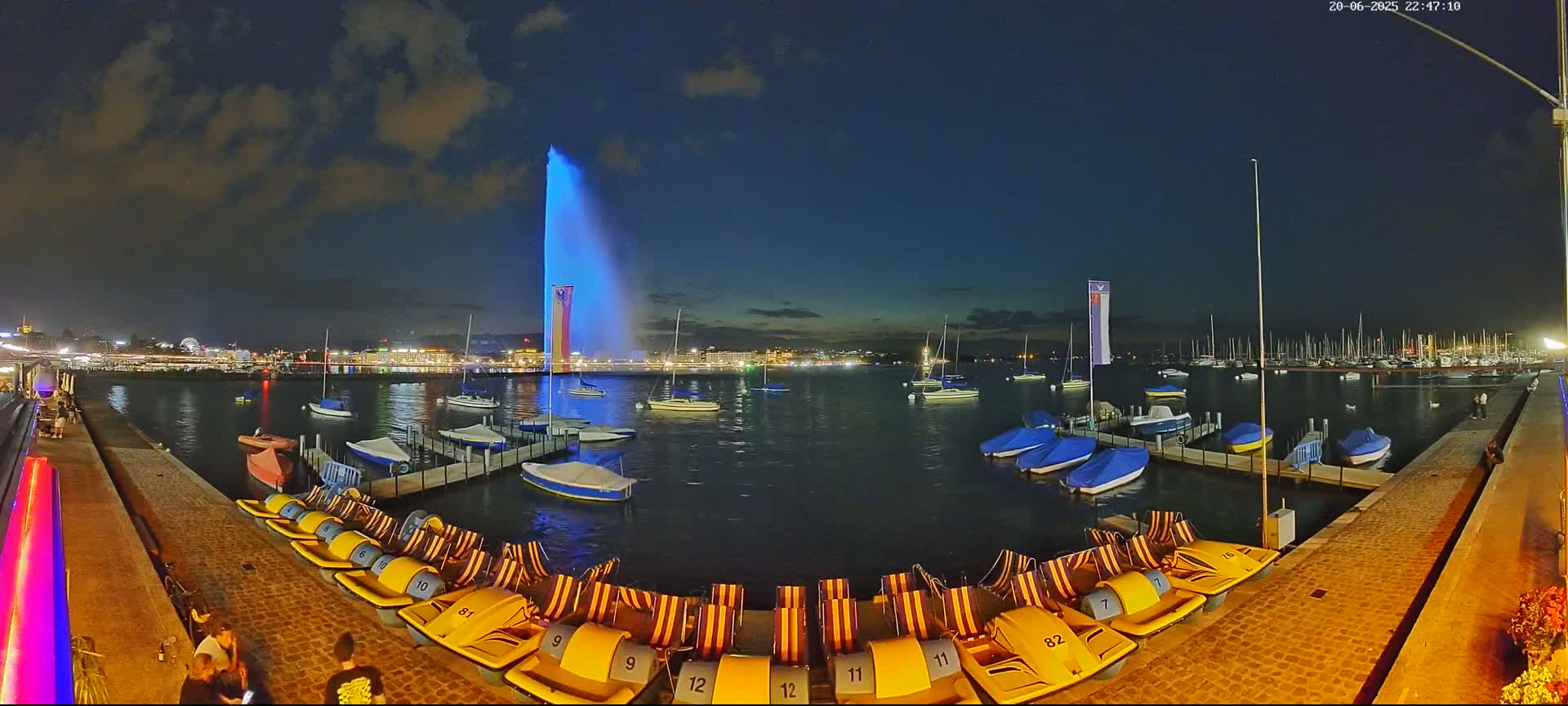 Lake Geneva & (Lac Leman) Coast & Geneve City Les Corsaires Live Cam - Eaux -Vives, Genève, Geneva, Switzerland