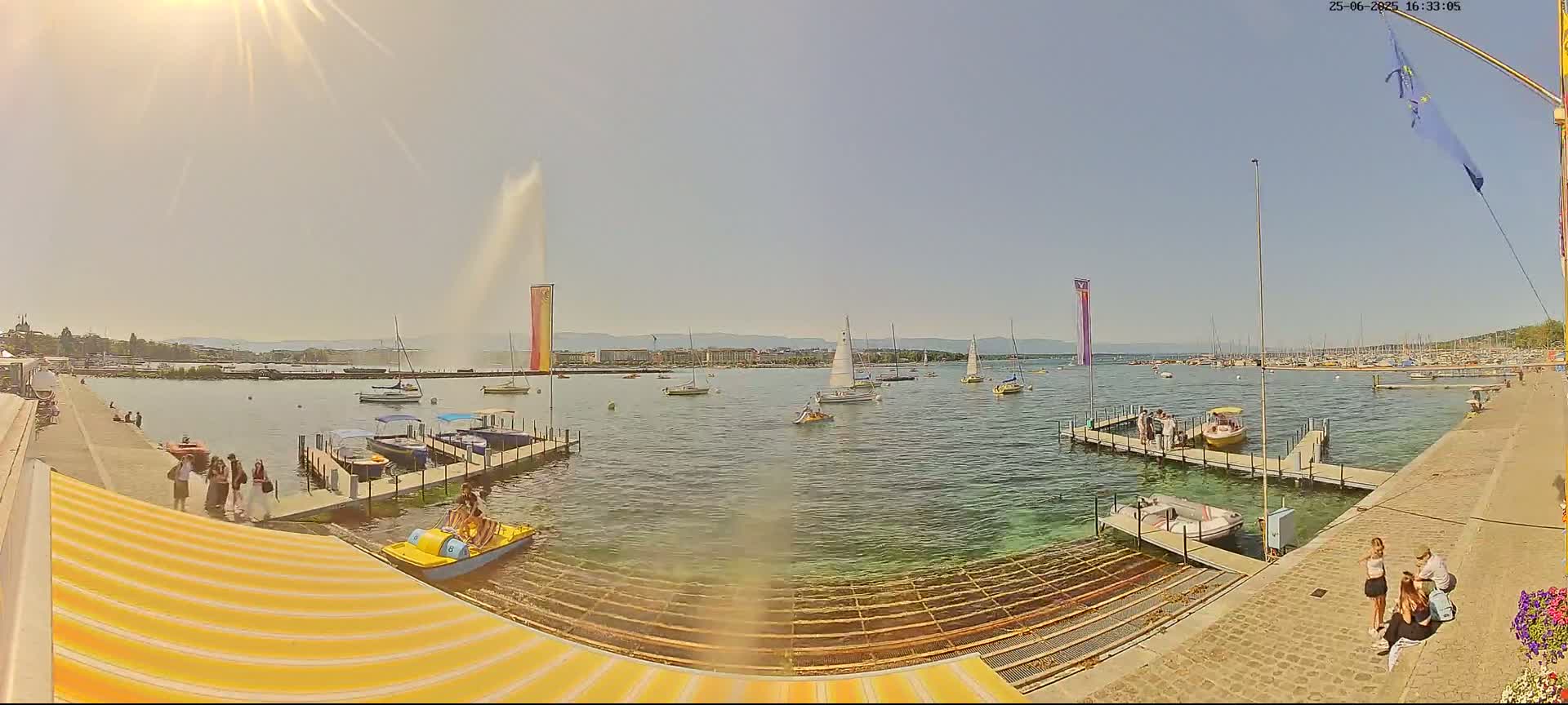 Lake Geneva & (Lac Leman) Coast & Geneve City Les Corsaires Live Cam - Eaux -Vives, Genève, Geneva, Switzerland