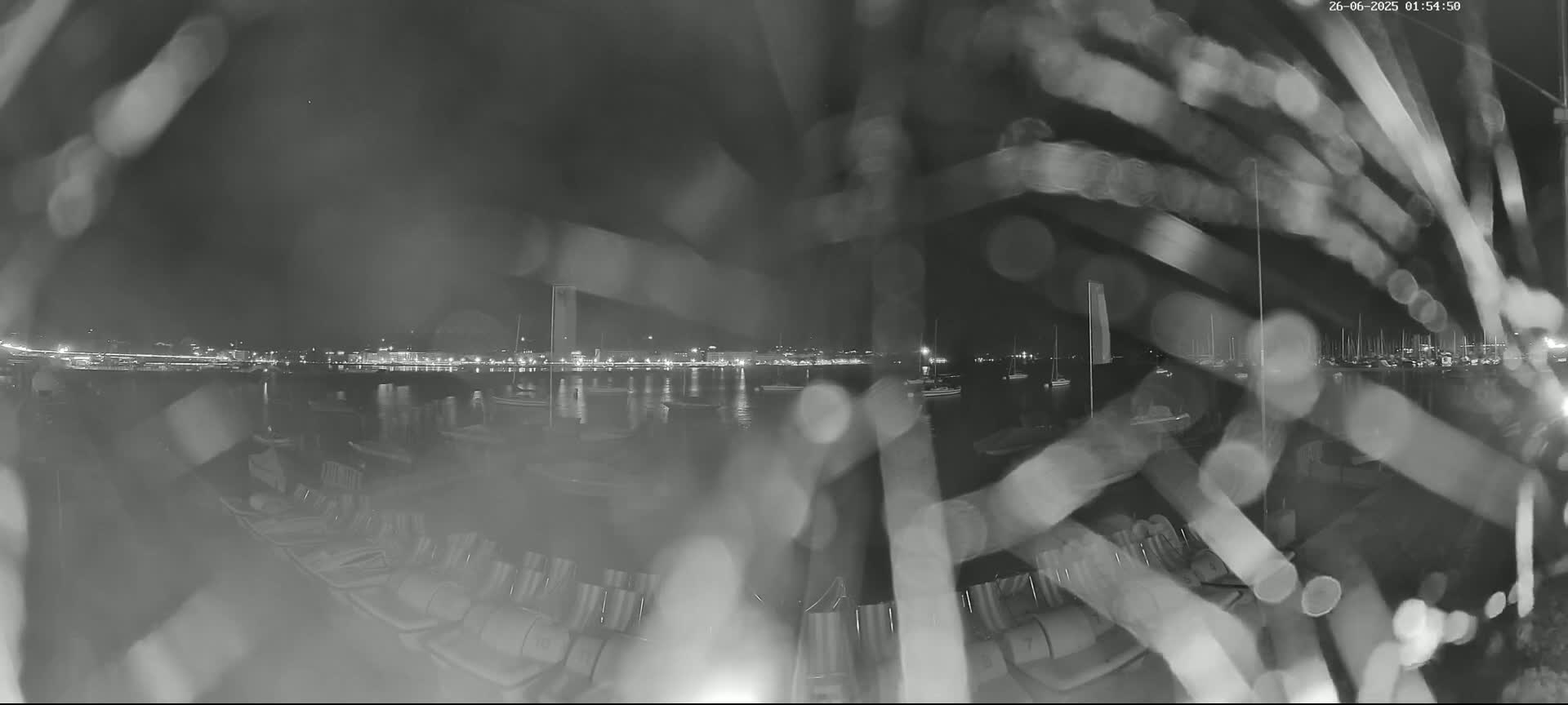 Lake Geneva & (Lac Leman) Coast & Geneve City Les Corsaires Live Cam - Eaux -Vives, Genève, Geneva, Switzerland