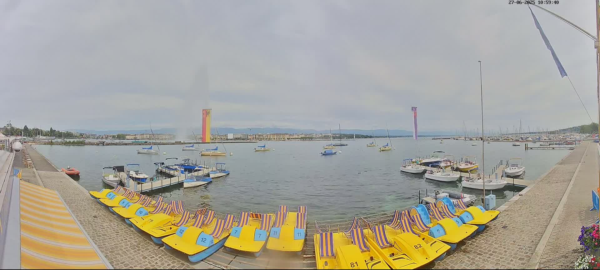 Lake Geneva & (Lac Leman) Coast & Geneve City Les Corsaires Live Cam - Eaux -Vives, Genève, Geneva, Switzerland