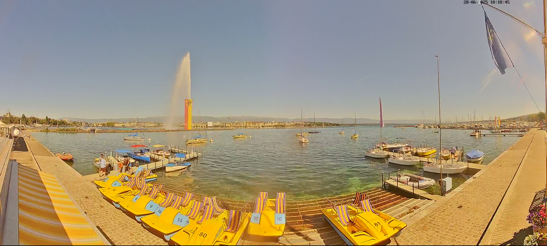 Lake Geneva & (Lac Leman) Coast & Geneve City Les Corsaires Live Cam - Eaux -Vives, Genève, Geneva, Switzerland