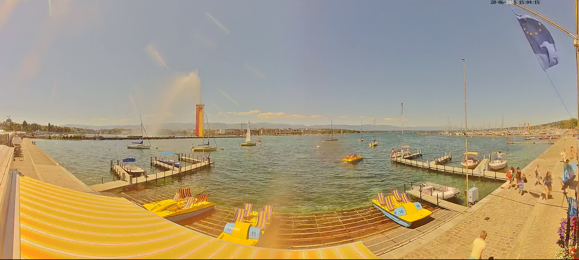 Lake Geneva & (Lac Leman) Coast & Geneve City Les Corsaires Live Cam - Eaux -Vives, Genève, Geneva, Switzerland
