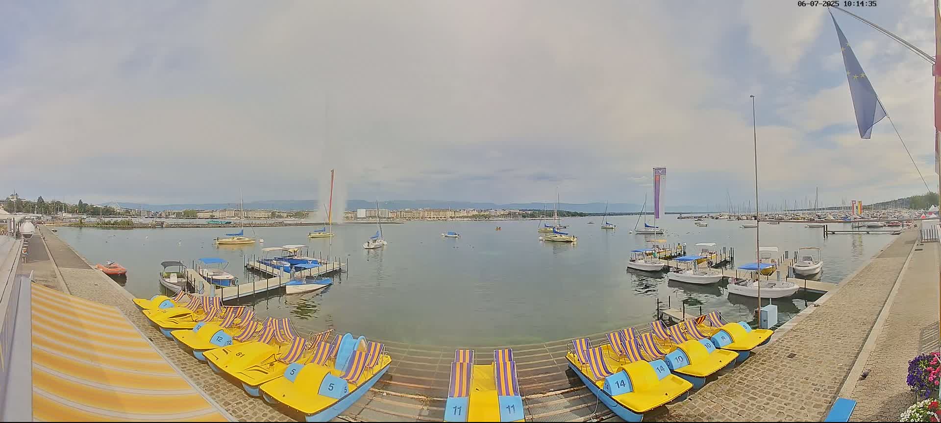 Lake Geneva & (Lac Leman) Coast & Geneve City Les Corsaires Live Cam - Eaux -Vives, Genève, Geneva, Switzerland