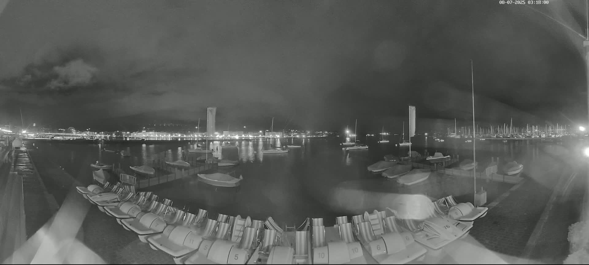 Lake Geneva & (Lac Leman) Coast & Geneve City Les Corsaires Live Cam - Eaux -Vives, Genève, Geneva, Switzerland