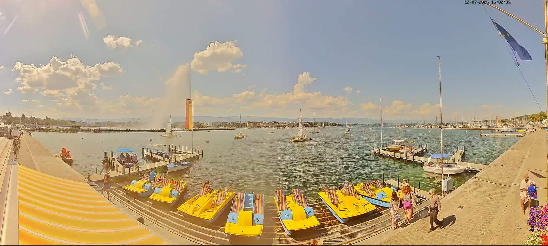 Lake Geneva & (Lac Leman) Coast & Geneve City Les Corsaires Live Cam - Eaux -Vives, Genève, Geneva, Switzerland