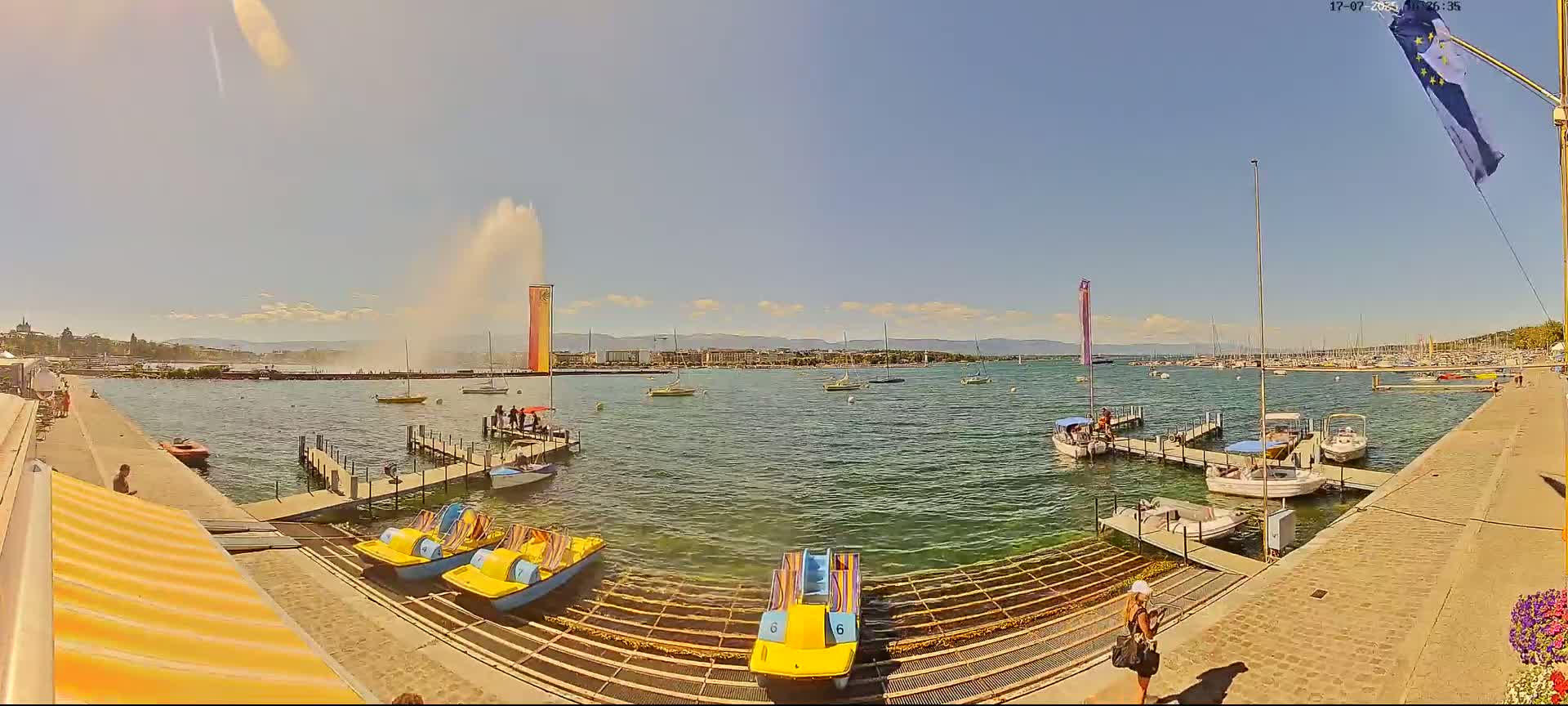 Lake Geneva & (Lac Leman) Coast & Geneve City Les Corsaires Live Cam - Eaux -Vives, Genève, Geneva, Switzerland